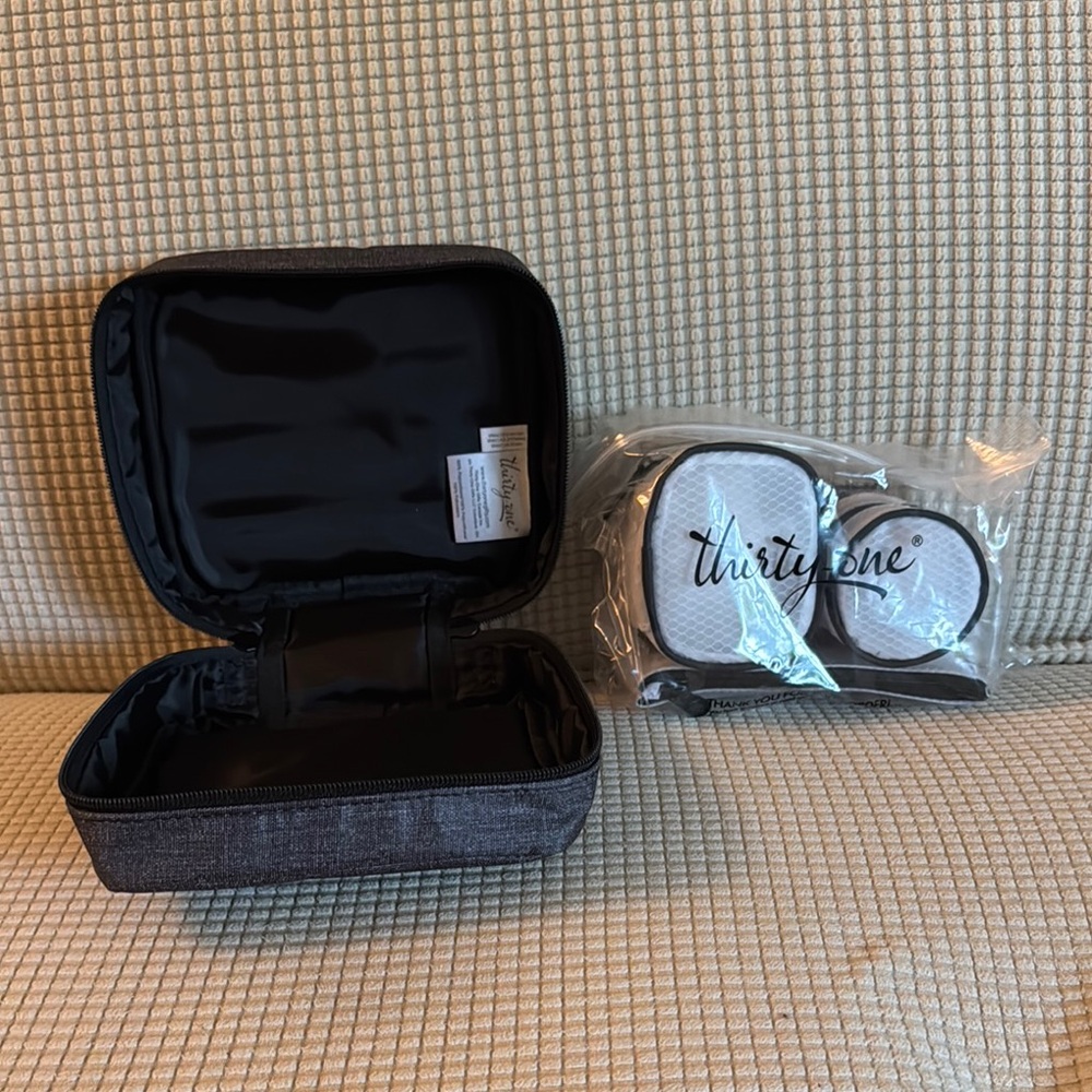 New Thirty-One Multi-Pouch Zip Case in Charcoal Crosshatch